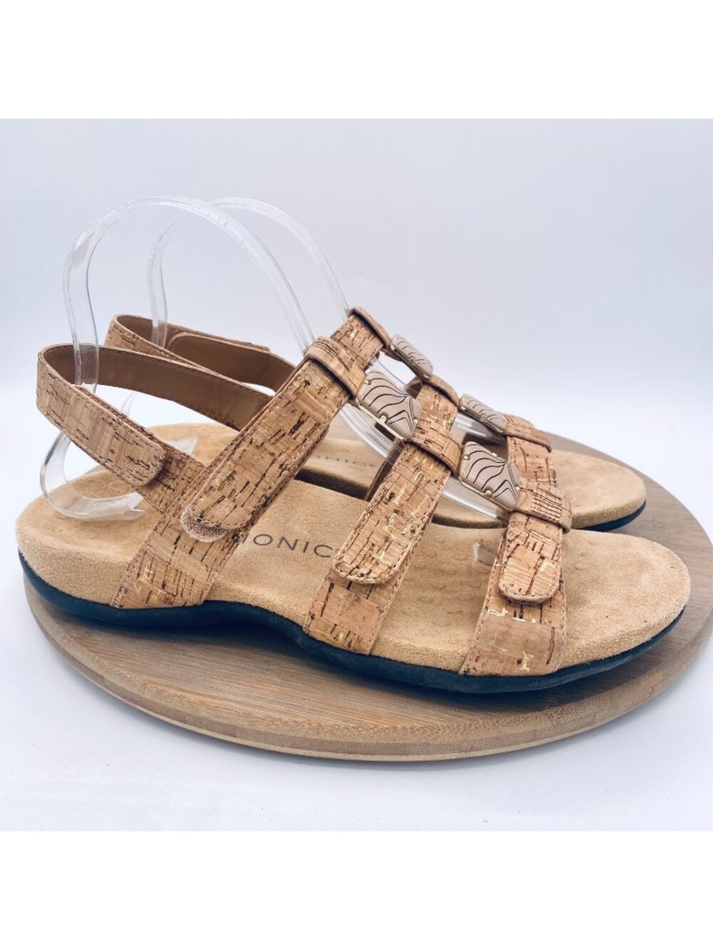 Vionic Amber Sandals Womens 9 Beige Leather Comfort Slingback Flats Shiny